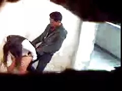 نوجوانوں ایناستازیا کھو دیتا ہے اس کے سر کے لئے بڑے سیاہ ڈک