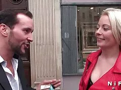 خوبصورت ، بیب ، سوار ، ایک بہت بڑا ڈک