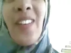 سینگ بڑی چوچیان کے ساتھ اس کے بیٹے کے دوست